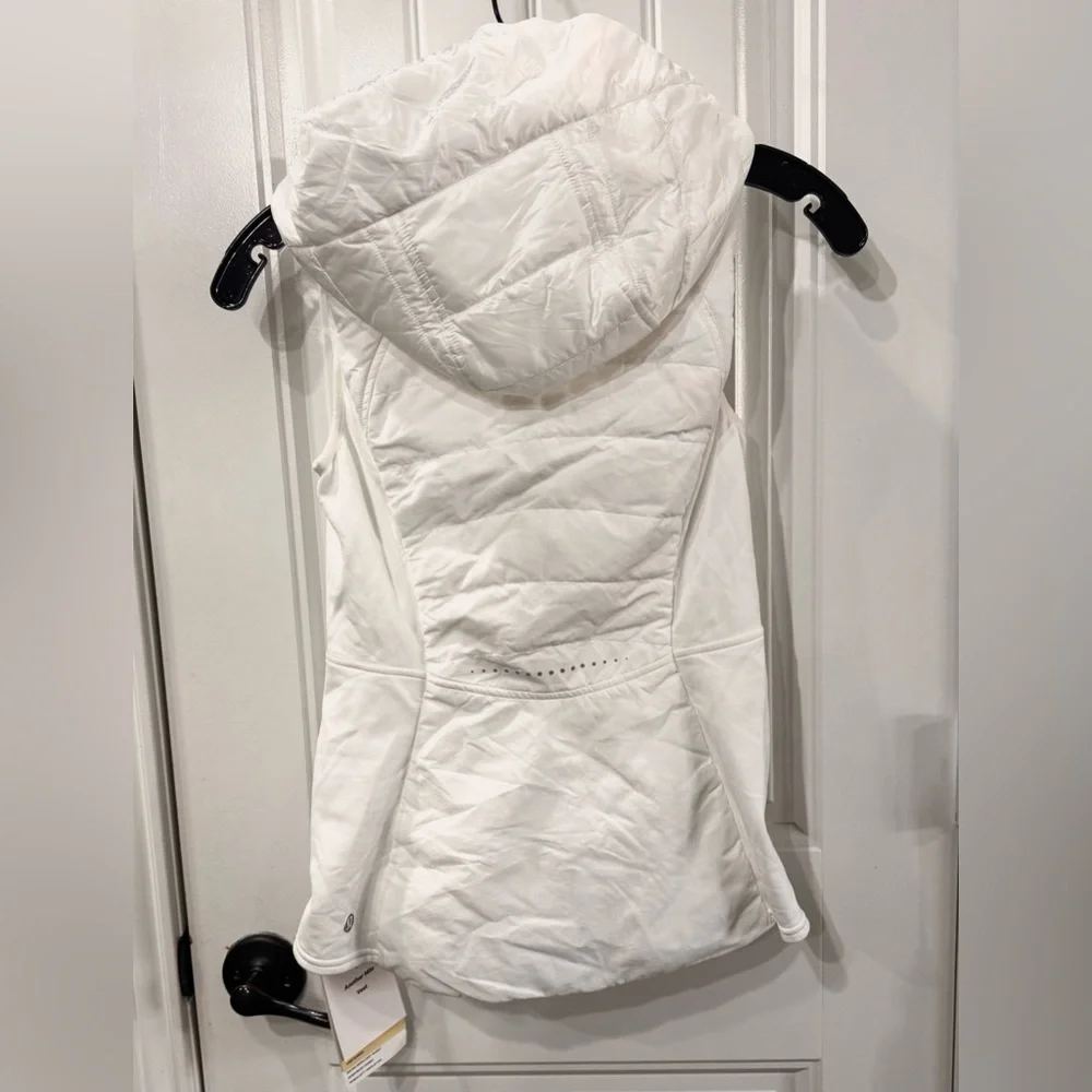 Lululemon Another Mile Vest in White